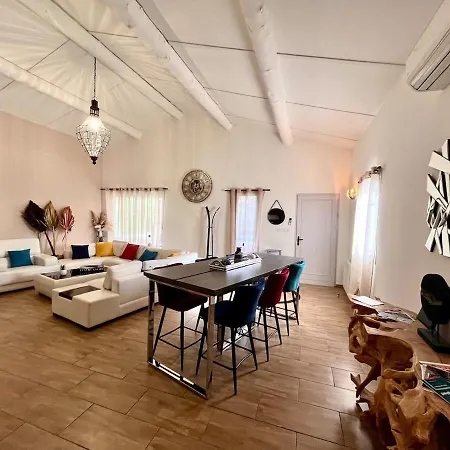 Villa Provence 70 *
